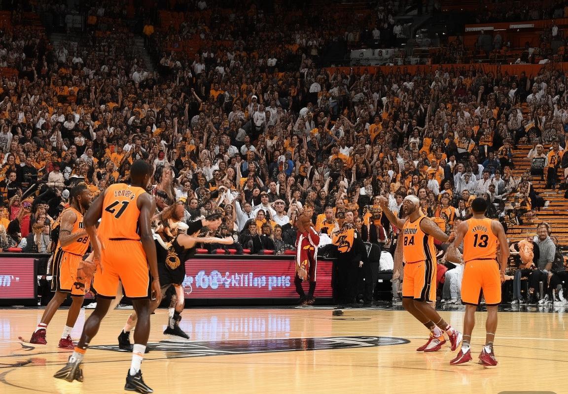 2019年NBA季后赛：热火与步行者对决亮点回顾