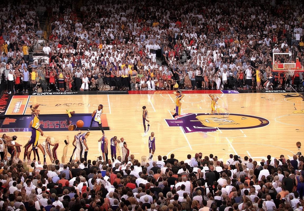 2015NBA詹科对决：热火湖人巅峰战回顾